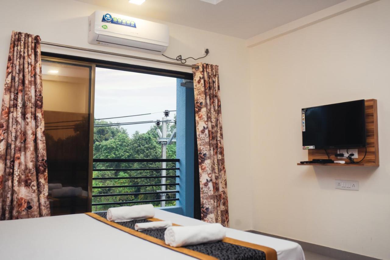 Lotus Hotel Nagaon Beach Alībāg Eksteriør bilde